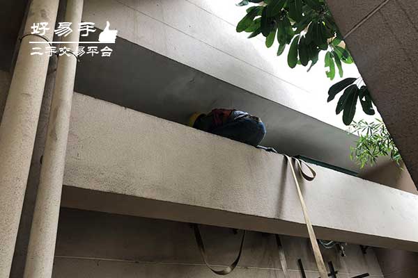 空调拆除高空作业费收多少?现场图片二