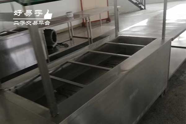 深圳南山大冲公司食堂设备回收现场图片一