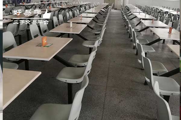 东莞凤岗工厂食堂餐桌回收现场图片三