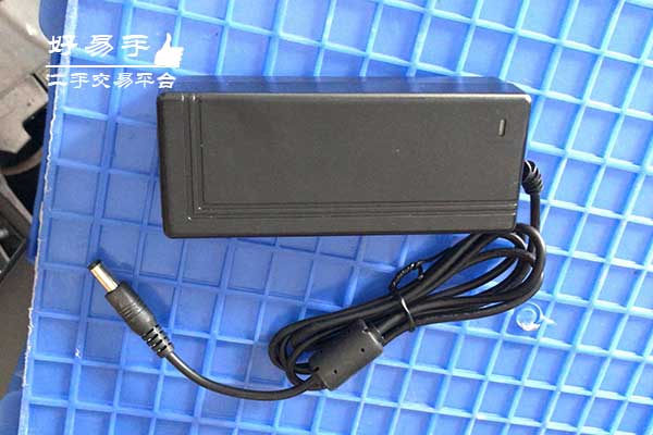 东莞大朗石厦笔记本电源适配器回收现场图片一