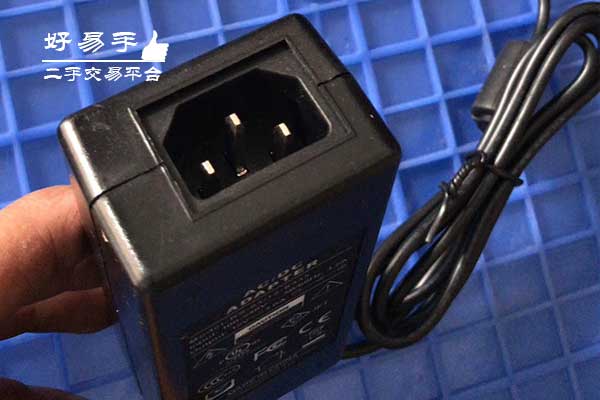 东莞大朗石厦笔记本电源适配器回收现场图片二