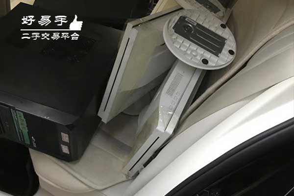 深圳龙华福城办公电脑显示器回收现场图片二