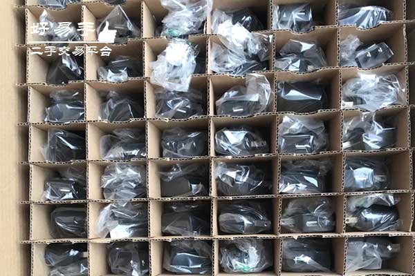 深圳龙岗西坑品牌USB插头回收现场图片二