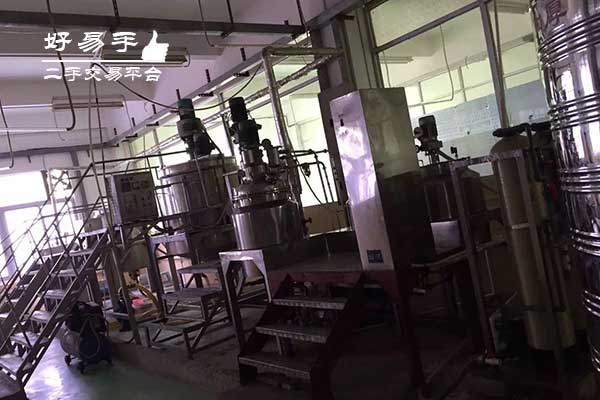 东莞虎门赤岗化妆品生产设备回收现场图片一