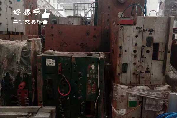 深圳光明茨田埔汽车注塑模具回收现场图片二