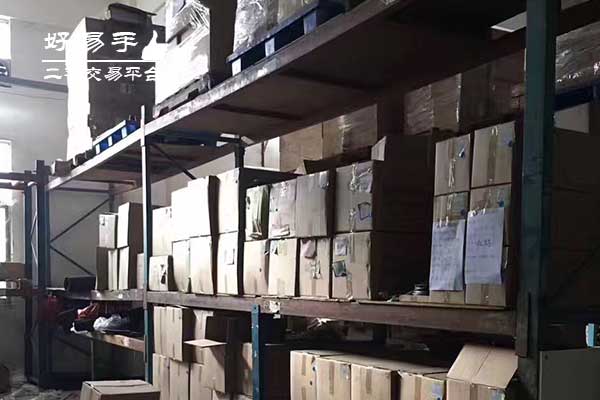 深圳龙华大水坑工厂库存电子料回收现场图片三