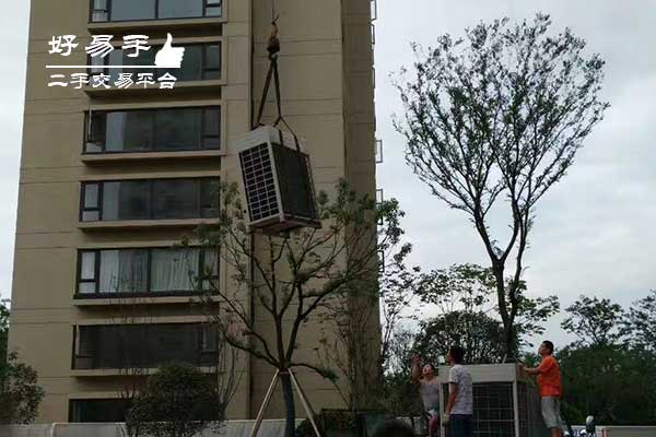 深圳龙岗荷坳美的中央空调回收现场图片一