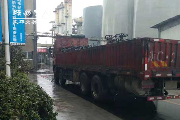 深圳宝安河西整厂化工设备回收现场图片三
