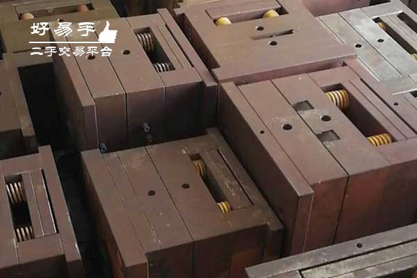 深圳宝安洪桥头五金模具回收现场图片二