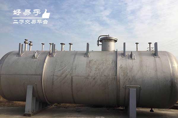 深圳宝安花果山大铁罐子回收现场图片一