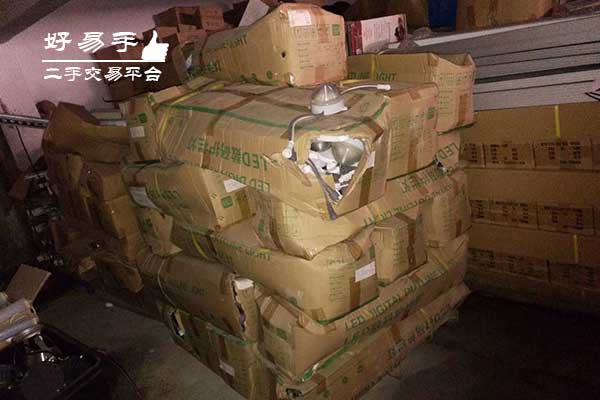 东莞虎门黄村工厂库存LED灯回收现场图片三