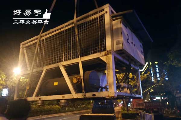 东莞石排黄家壆工厂中央空调回收现场图片一