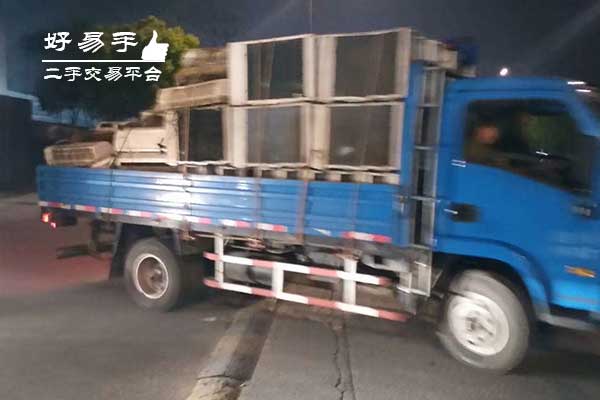 深圳福田侨香酒店报废空调回收现场图片三