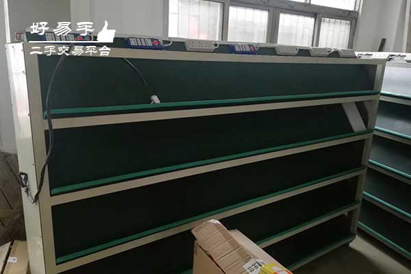 深圳宝安江边移动电源老化柜回收现场图片三