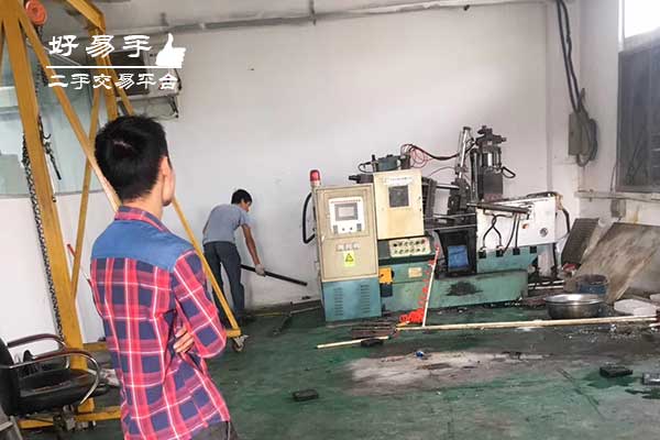 东莞清溪九乡二手卧式压铸机回收现场图片二