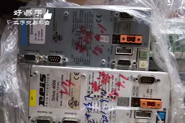 深圳宝安龙珠工业机器人控制器回收现场图片三