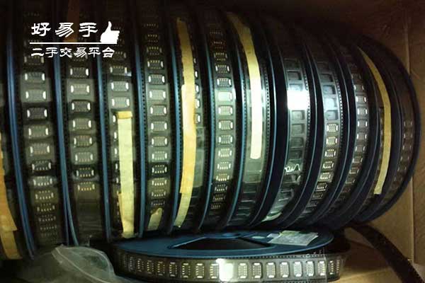 东莞寮步良平手机SIM卡座回收现场图片二