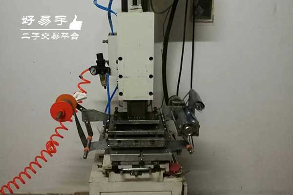 东莞常平卢屋小型活塞空压机回收现场图片一