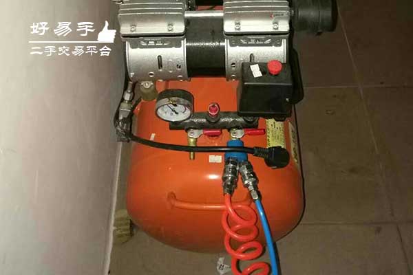 东莞常平卢屋小型活塞空压机回收现场图片三