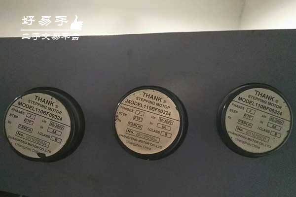深圳坪山南布烫金模切两用机回收现场图片三
