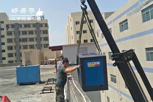 深圳坪山沙田螺杆式空气压缩机回收现场图片一