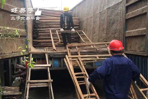 深圳龙岗山厦工地脚手架回收现场图片三